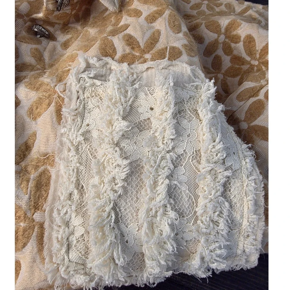 Bad‎ Little Country Girl Floral Pattern Jacquard Shacket Lace Detail Large